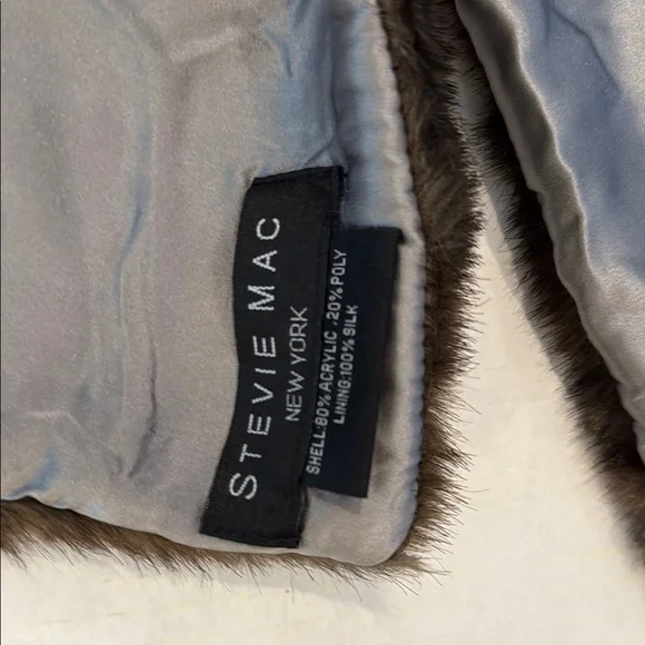Stevie Mac Luxurious Brown Faux Fur Stole - Picture 2 of 8